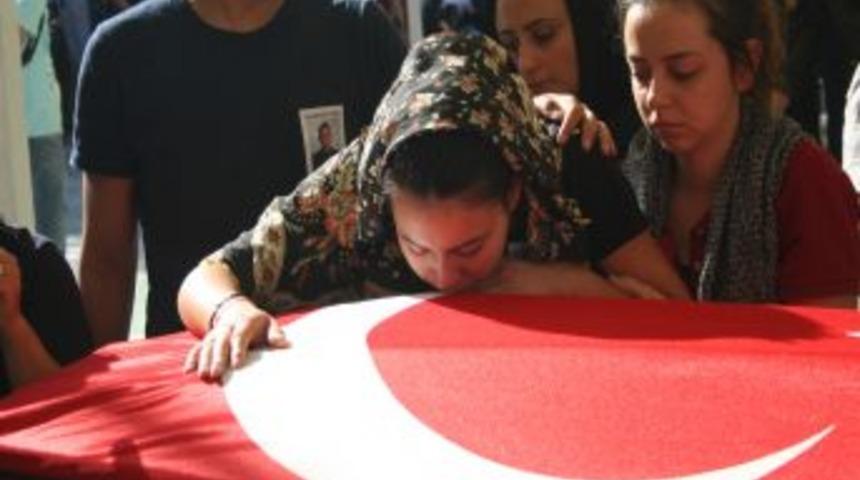 Kazada Hayatını Kaybeden Teğmen &Ccedil;atal, Son Yolculuğuna Uğurlandı