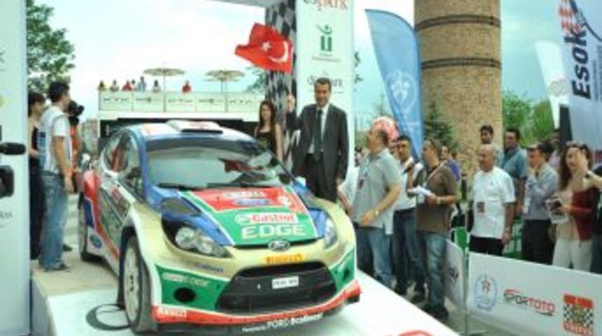 Battalgazi Rallisi'ne K&uuml;lt&uuml;r Başkenti Eskişehir'den Start Verildi