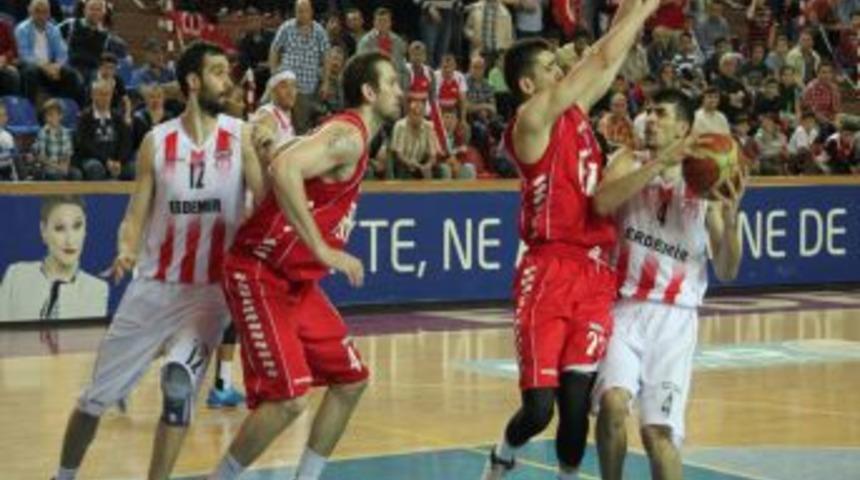 Erdemir Play-off Şansını Kendi Evinde Kaybetti: 70-79