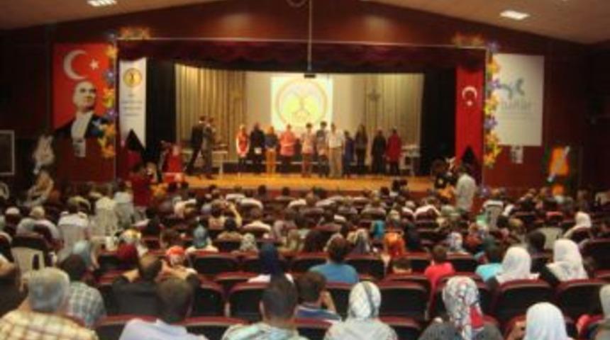 'G&uuml;l&rsquo;le Yaşamak' Yarışmasının &Ouml;d&uuml;lleri Verildi