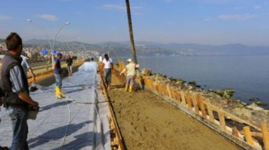 Y&uuml;r&uuml;y&uuml;ş Yoluna Paralel Bisiklet Yolu