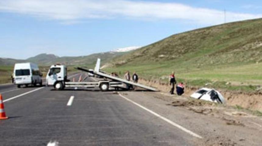 Düğün dönüşü kaza; 3 ölü, 11 yaralı