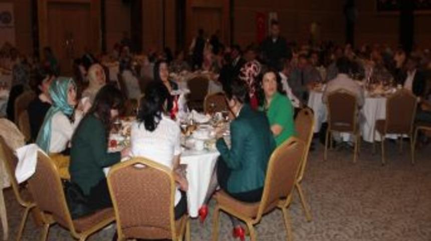 Konya'da To&ccedil; Bir-sen&rsquo;den Anneler G&uuml;n&uuml; Programı