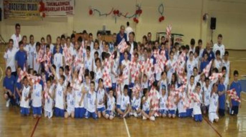 Ayvalık&rsquo;ta Basketbol Şenliğine Coşkulu Veda