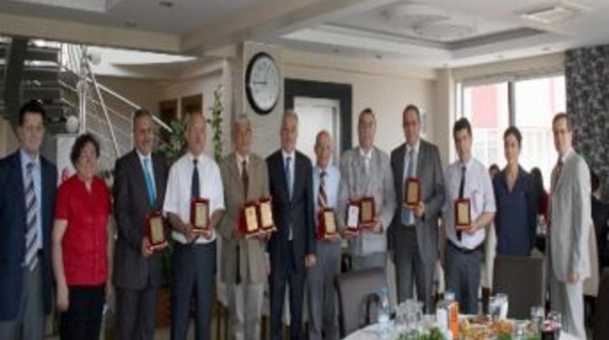 Vergi Dairesi Personeli İ&ccedil;in 'motivasyon' Yemeği