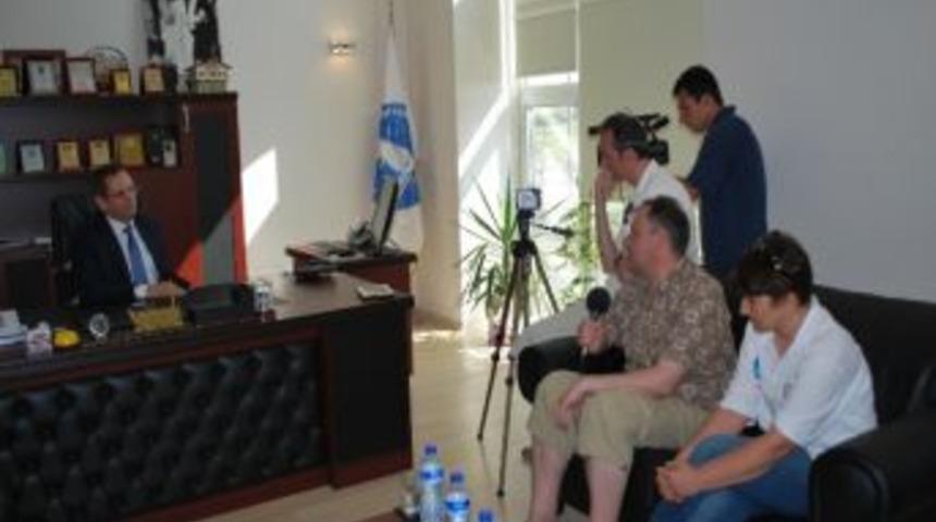 Sırp Tv Ve Turizmcilerinden Ergin’e Ziyaret