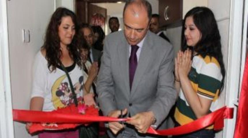 Urla&rsquo;da Asırlık Antikalar Sergilendi