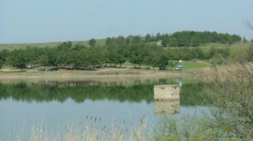 Belediye Mesire Yerlerini İla&ccedil;ladı