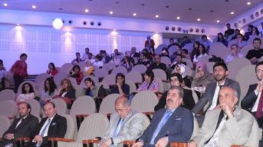 Araştırmacı Yazar Taşy&uuml;rek, Gen&ccedil; M&uuml;siad&rsquo;ın Mazideki Erzurum- 2 Konulu Programında Bir Ger&ccedil;eğe Dikkat &Ccedil;ekti