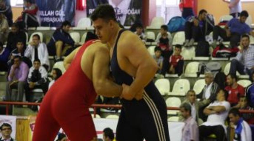 Başbakanlık Kupası G&uuml;reş Turnuvası Sona Erdi