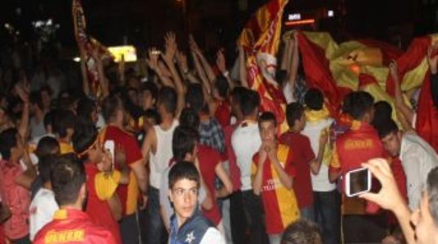 Mardin&rsquo;de Galatasaray Taraftarlarının Şampiyonluk Sevinci