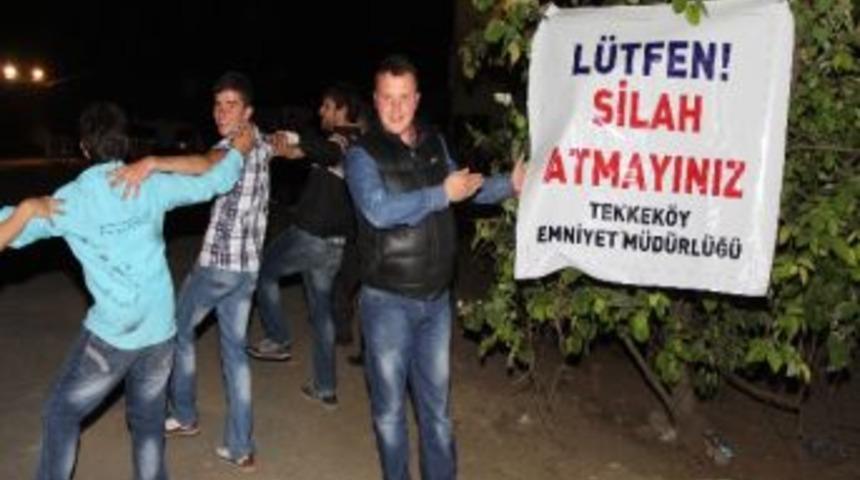 (&ouml;zel Haber) Polisten Maganda Kurşununa Karşı "l&uuml;ften Silah Atmayınız" Yazısı