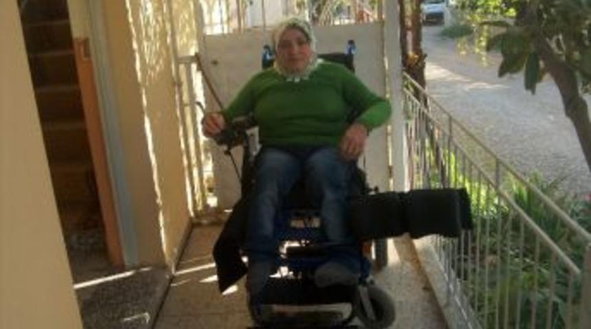 Z&uuml;leyha&rsquo;nın Ak&uuml;l&uuml; Tekerlekli Sandalye Sevinci