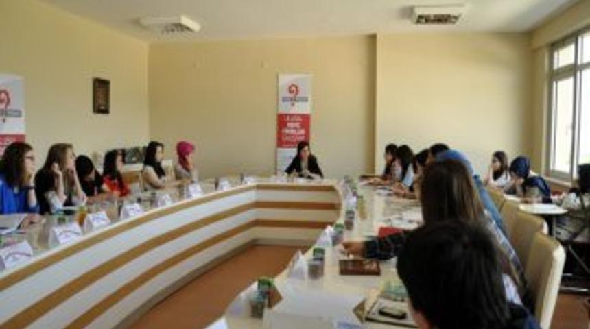 Gen&ccedil; Fikirler: &Ouml;ğrencilere 'Değer Karnesi' Verilsin