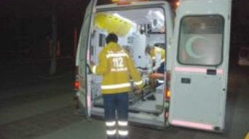 Cenaze Yolunda Kaza; 5 Yaralı