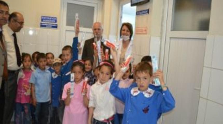 Kula'da &Ouml;ğrencilere Ağız Ve Diş Taraması Yapıldı