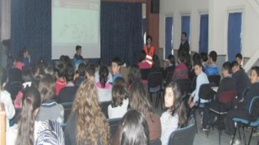 Mag&rsquo;dan &Ouml;ğrencilere Deprem Eğitimi