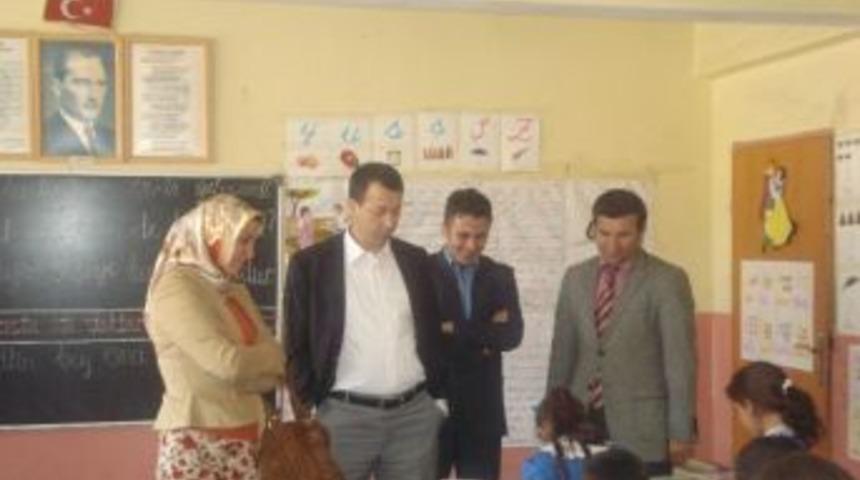 Kaymakam G&ouml;r&uuml;kmez Okulları Ziyaret Ediyor