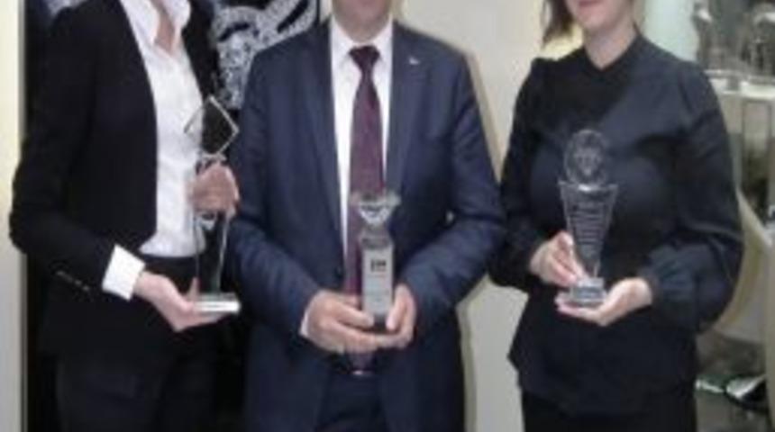 Zen Pırlanta K&uuml;tahya Mağazası'na &ldquo;hizmet Kalitesi Ve M&uuml;şteri Memnuniyeti &Ouml;d&uuml;l&uuml;&rdquo;