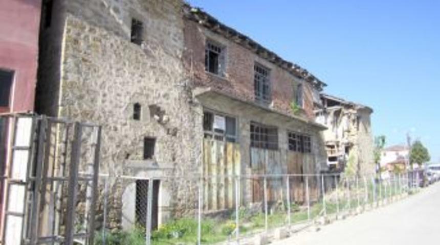 Tarihi Taşhan'ın Restorasyon Projesi Kabul Edildi