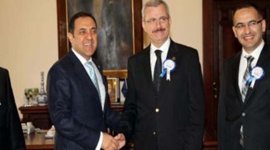 Vakıflar Haftası Kutlamaları Başladı