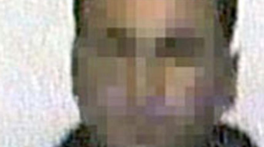 K&uuml;&ccedil;&uuml;k kızlara Facebook tuzağı