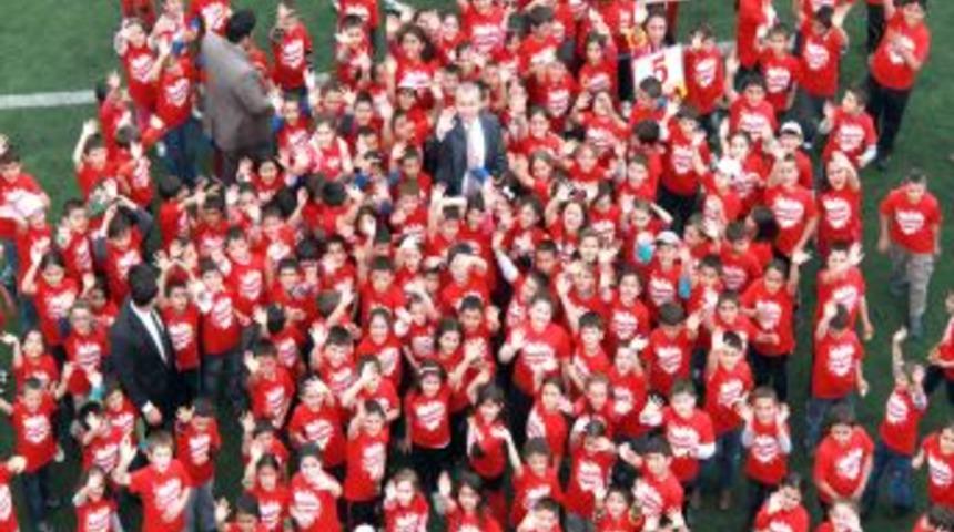 T&uuml;rkiye&rsquo;nin En B&uuml;y&uuml;k &Ccedil;ocuk Şenliğine 60 Bin &Ccedil;ocuk Katıldı