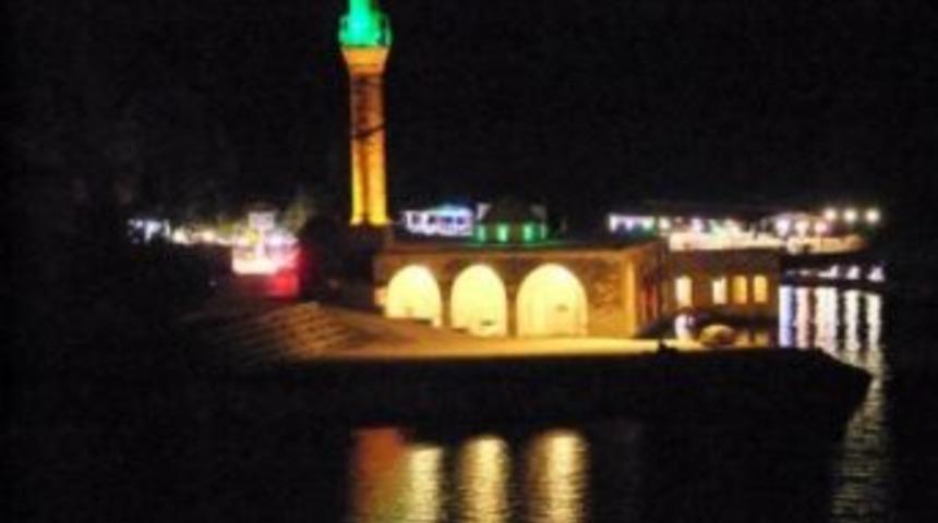 Halfeti'de Ulu Camii Turizime Kazandırılacak