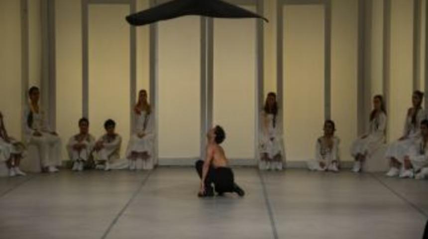 Ziya Azazı, Mevlana&rsquo;nın &Ccedil;ağrısı İle Yeniden Mersin&rsquo;de