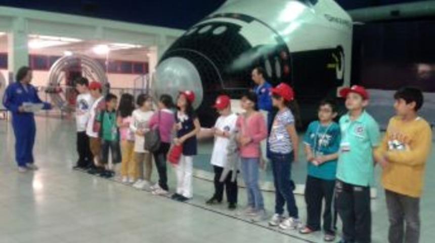 G&uuml;ney Eğitim Kurumları &Ouml;ğrencileri Uzay Kampında