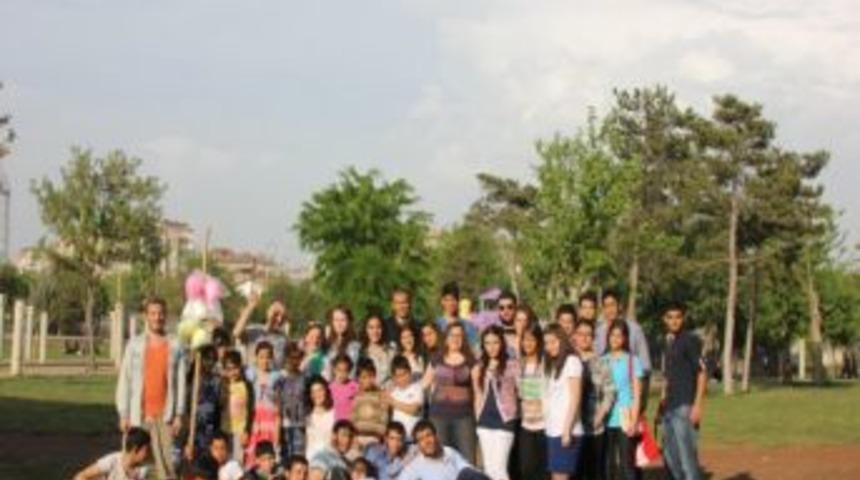 'Diyarbakırlı Gen&ccedil;ler &Ouml;n Yargılardan Şikayet&ccedil;i'