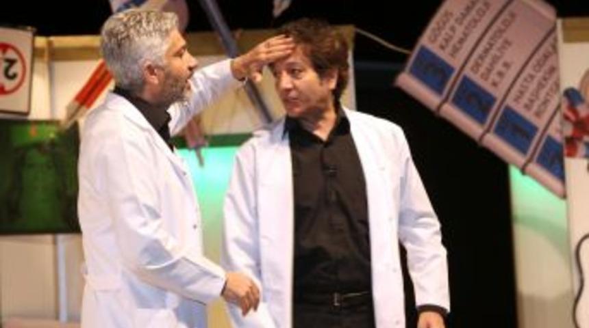 S&uuml;heyl Ve Behzat Uygur Kardeşler Doyasıya G&uuml;ld&uuml;rd&uuml;