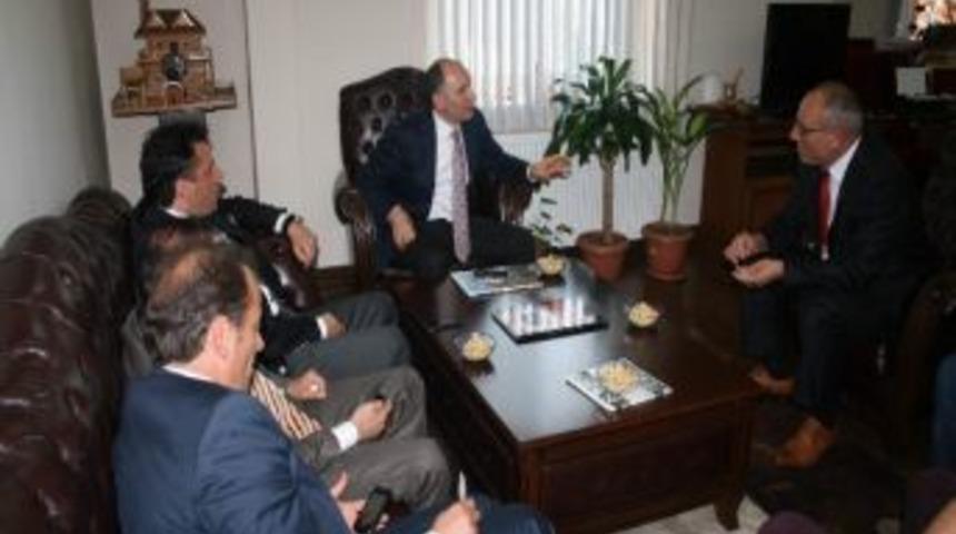 Trabzonspor Başkan Adayı Muharrem Usta’dan Tesob Başkanı Kara’ya Ziyaret