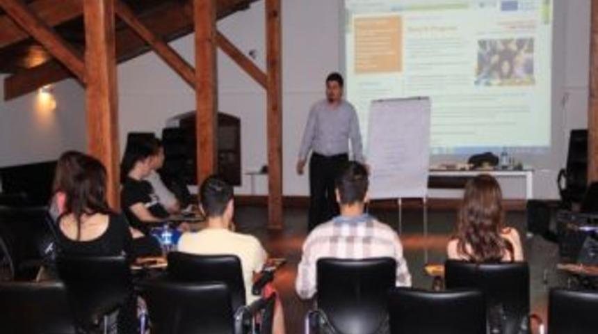 Avrupa Fırsatları Bilgilendirme Toplantısı Sel&ccedil;uk&rsquo;ta Yapıldı