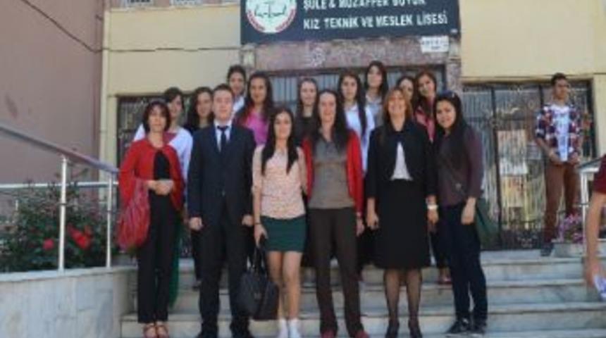 Kız Meslek Lisesi &Ouml;ğrencileri Polonya'da