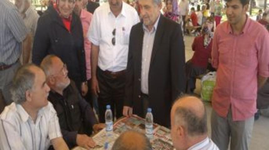 Otistik &Ccedil;ocuklar Piknikte Bir Araya Geldi