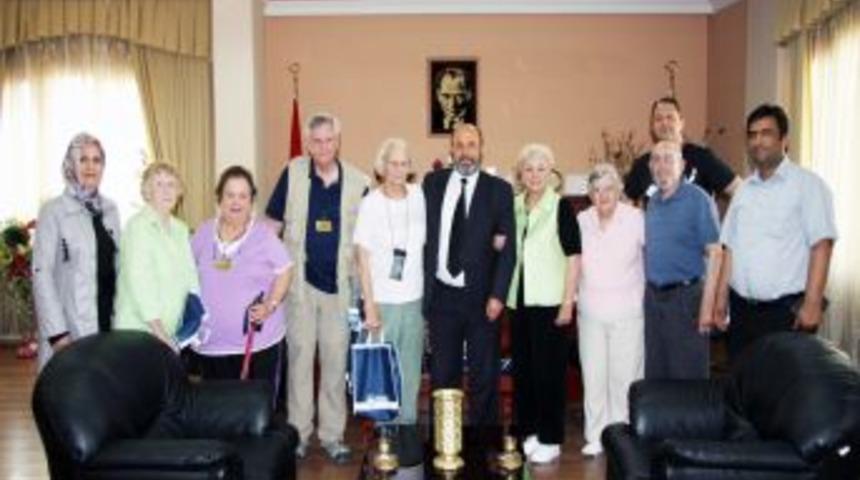 Amerikalı Turistler Kozan'da