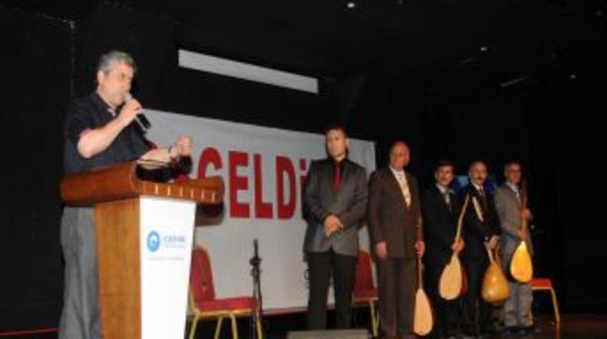 Canik'te Aşıklar Atıştı