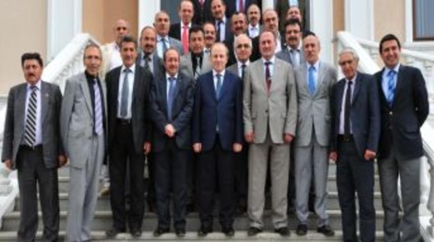 Vali Öztürk İl Genel Meclisi Üyelerine Konuştu