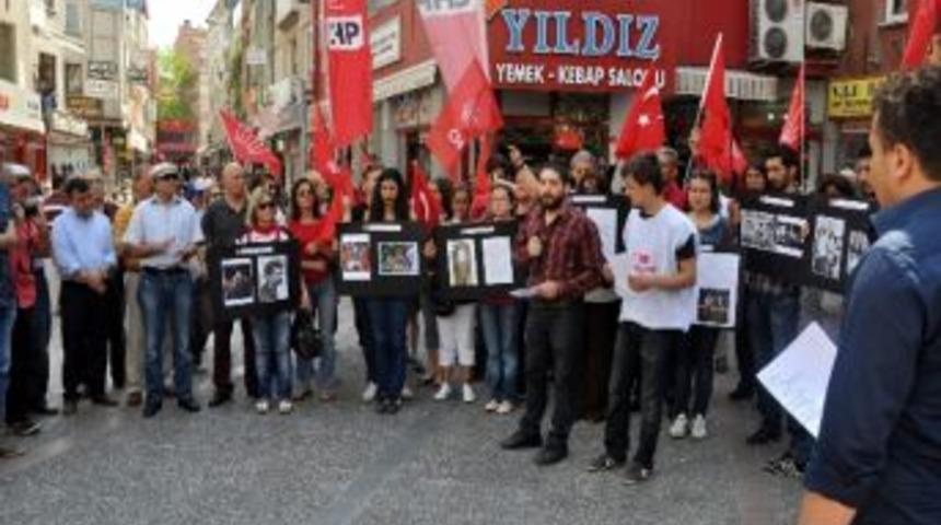 Chp Deniz Gezmiş Ve Arkadaşlarını Andı