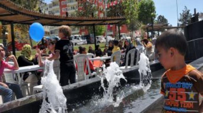 Hıdrellez Şenliği, M&uuml;ltecileri Bir Araya Getirdi