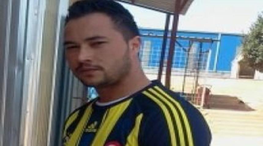 Karam&uuml;rsel'de Trafik Kazası: 1 &Ouml;l&uuml;, 2 Yaralı