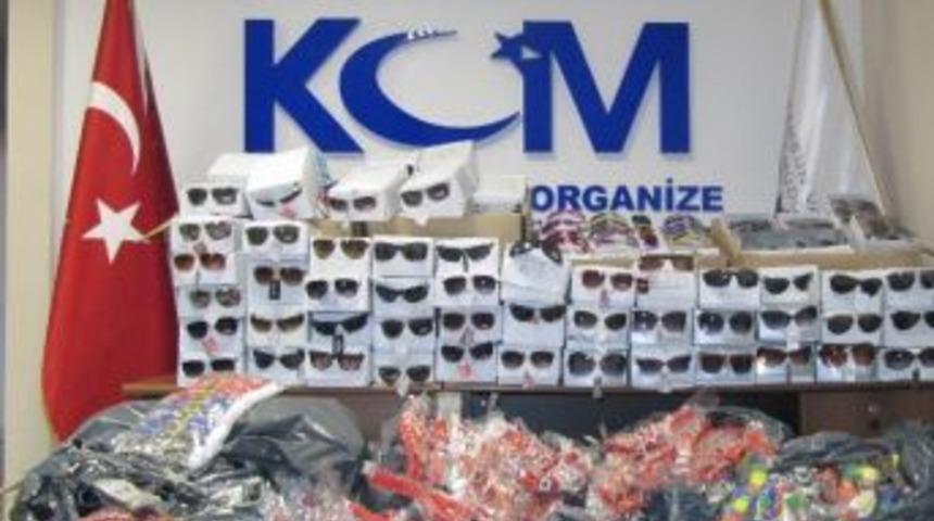 Samsun'da G&uuml;mr&uuml;k Ka&ccedil;ağı G&ouml;zl&uuml;k Ve Saat Ele Ge&ccedil;ti