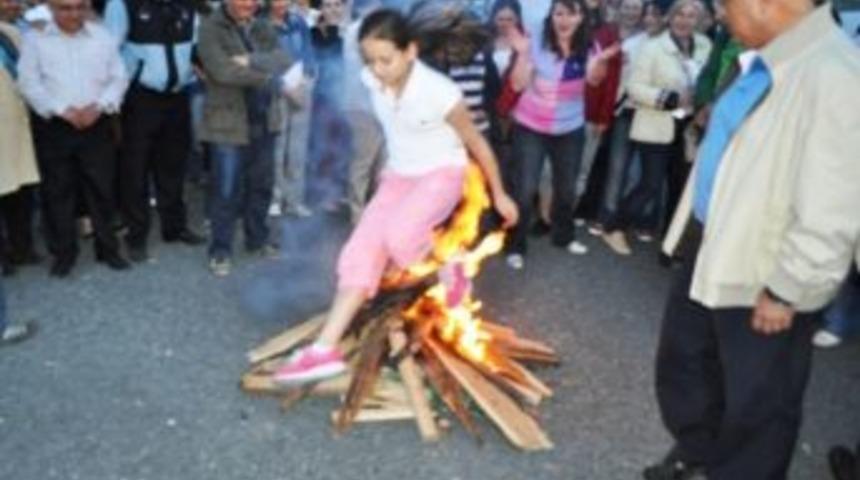 Hıdırellez Şenlikleri G&ouml;lbaşı Parkında Kutlandı