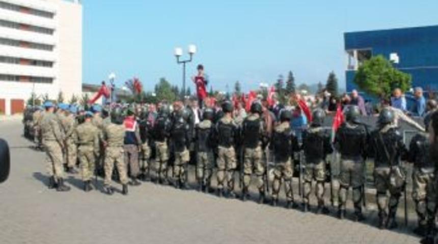 Akil İnsanlar Karadeniz Komisyonu Heyetine Toplantı Sonrasında Tepki