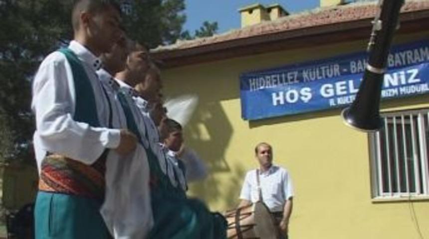 Elazığ'da 'Hıdırellez K&uuml;lt&uuml;r Ve Bahar Bayramı' Coşku Ile Kutlandı