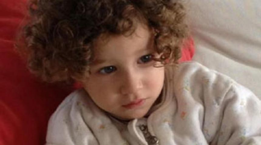 Y&uuml;zme havuzuna d&uuml;şen &ccedil;ocuk boğuldu