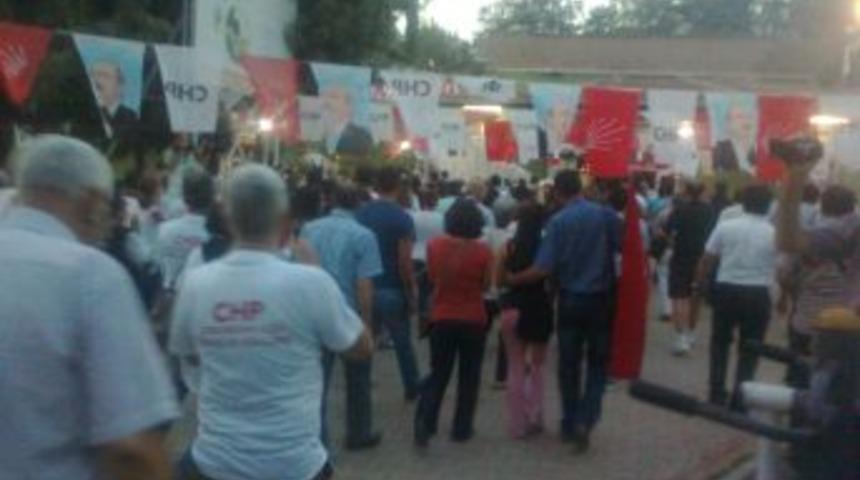 CHP &Ccedil;ukurova gen&ccedil;liği &uuml;&ccedil; fidanı y&uuml;r&uuml;y&uuml;ş ve etkinlikle andı