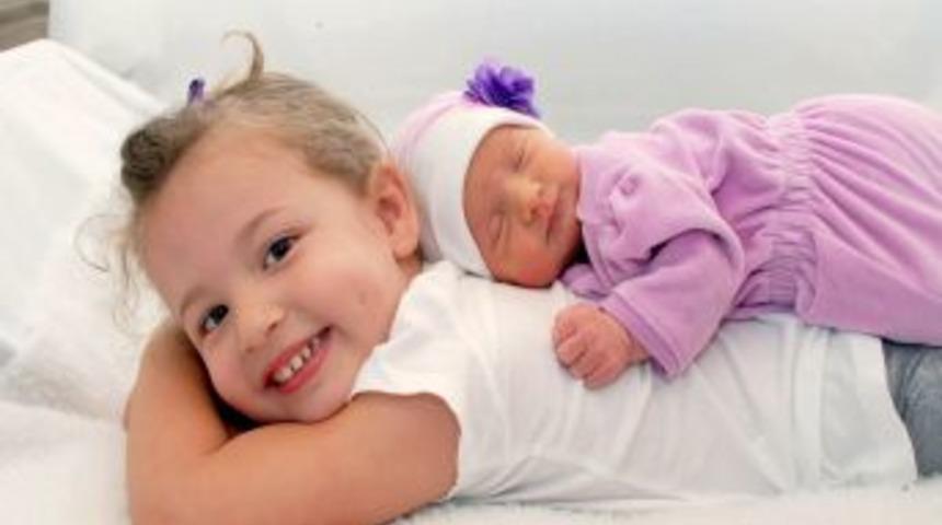 T&uuml;rkoğlu &Ccedil;iftinin 2. Kızları Lina Aileye Katıldı