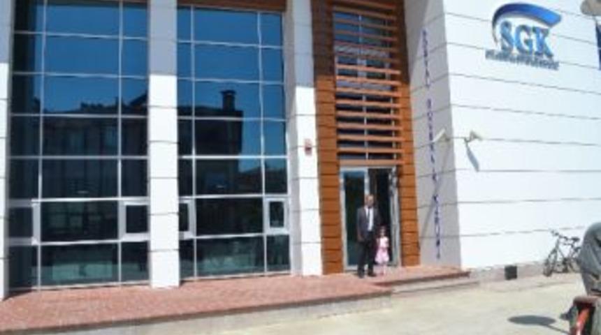 Kula Sgk M&uuml;d&uuml;rl&uuml;ğ&uuml; Yeni Binasına Taşındı